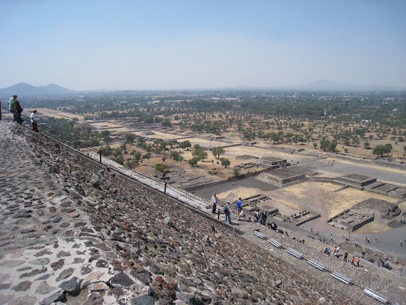 Mexico Pyramids - Mexico City 2009 0425.jpg - A trip to the Teotihuacan area of Mexico to visit the pyramids. A vast complex and a great climb to the top. This was followed by lunch in a cave, then a visit to the historical center of Mexico City. March 2009.
